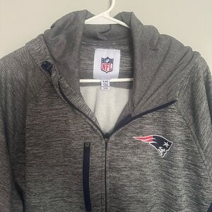 NFL New England Patriots Heather Gray Full-Zip Hoodie with Navy & Red Logo